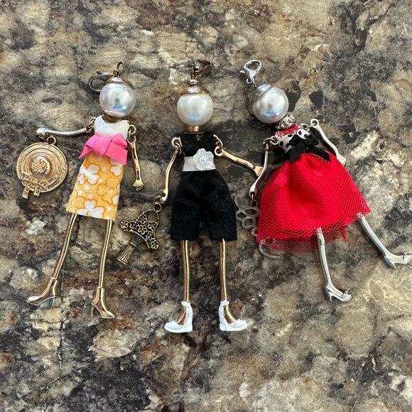 Accessories - 3 clip on people metal and beaded decorative clips